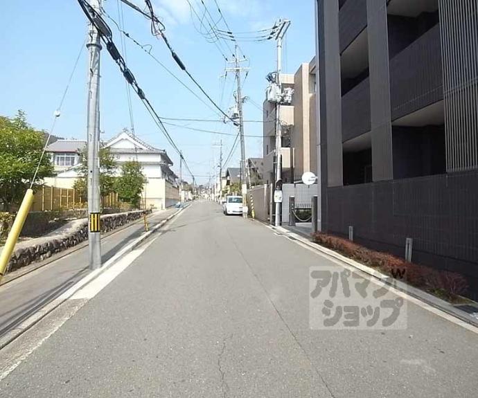 【コンフォールヒルズ衣笠金閣寺道】間取