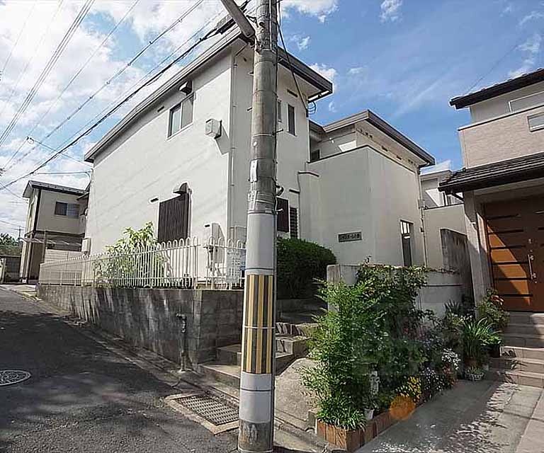 シャンポール小野