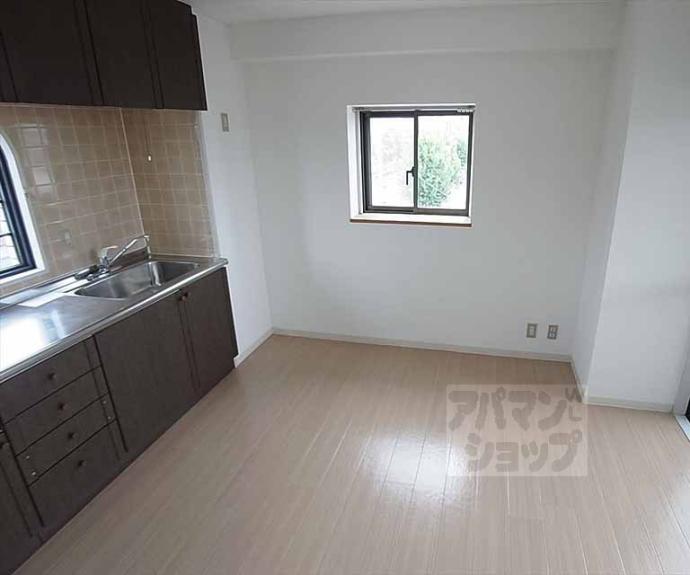 【ライオンズマンション北大路】間取