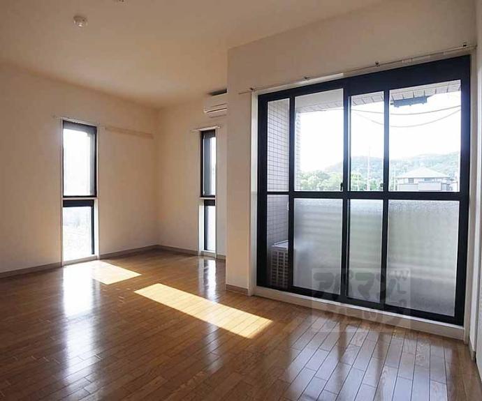 【レザンス高縄】間取