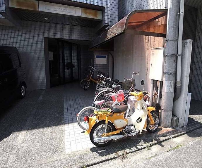 【グラシア北山】間取