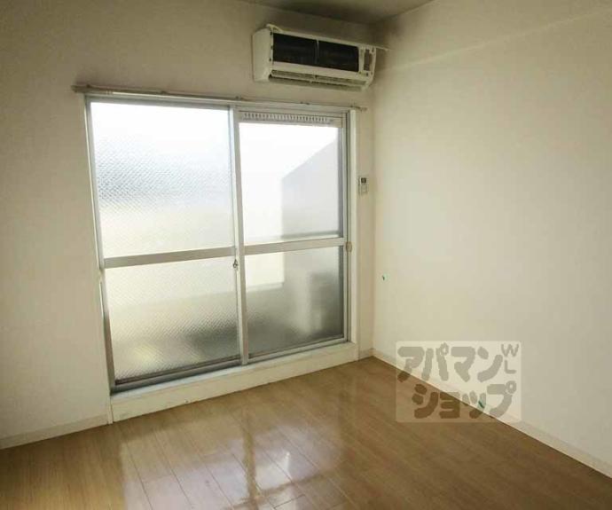 【ラ・シャンブル】間取