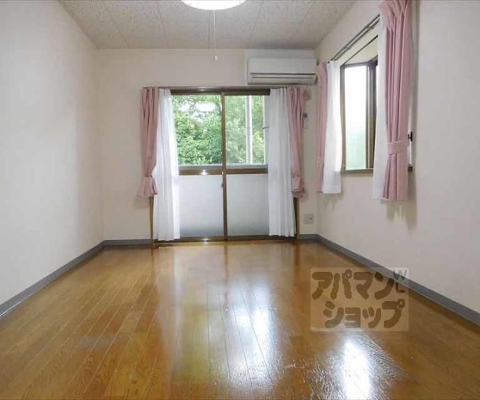 【グリーンパレス衣笠】間取