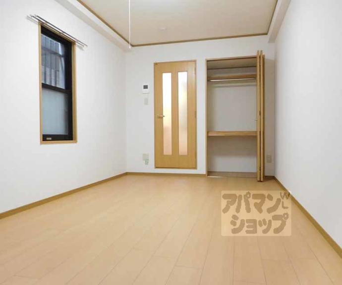 【メゾン・ドゥ・ブーシェ衣笠】間取