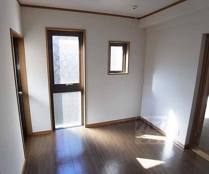 【ライブコート神山】間取