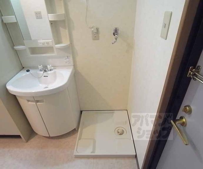 【ウィスタリア鞍馬口】間取