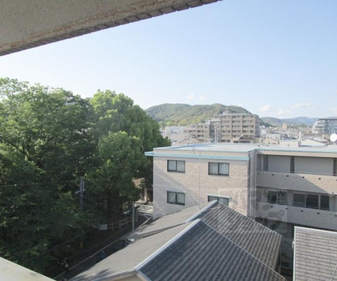 【ハイツリヴィエール】