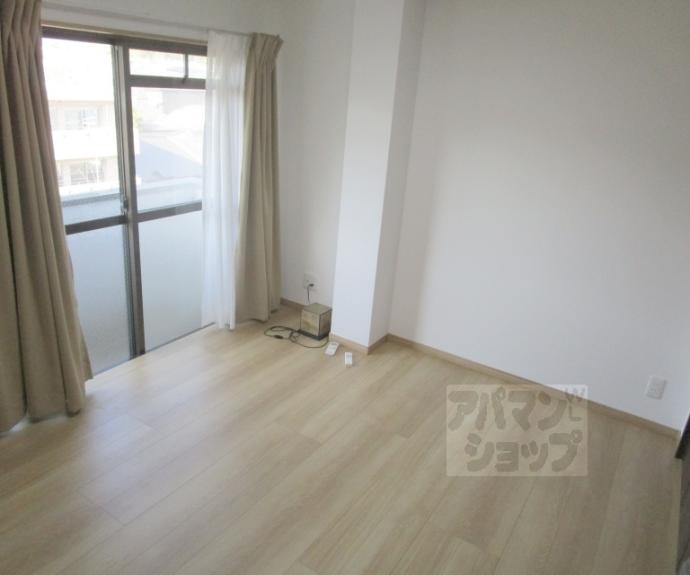 【ハイツリヴィエール】