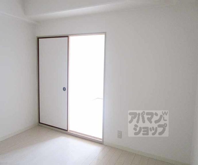 【京都ノーザンフラット】間取