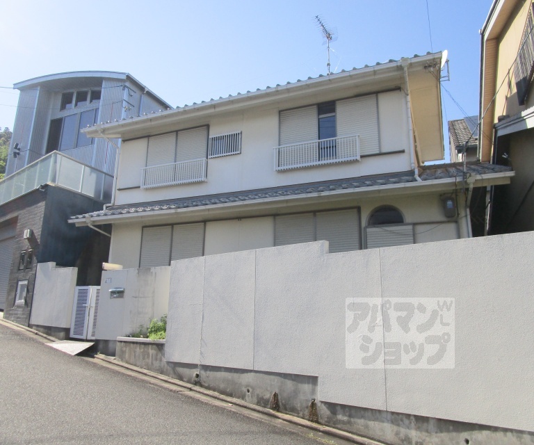 衣笠開キ町１０４－１貸家