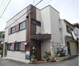 リトルハウス：