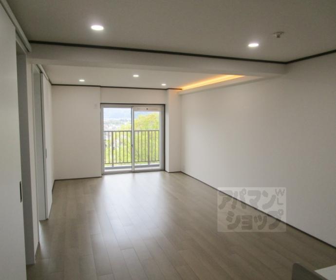 【西賀茂ハイツ】