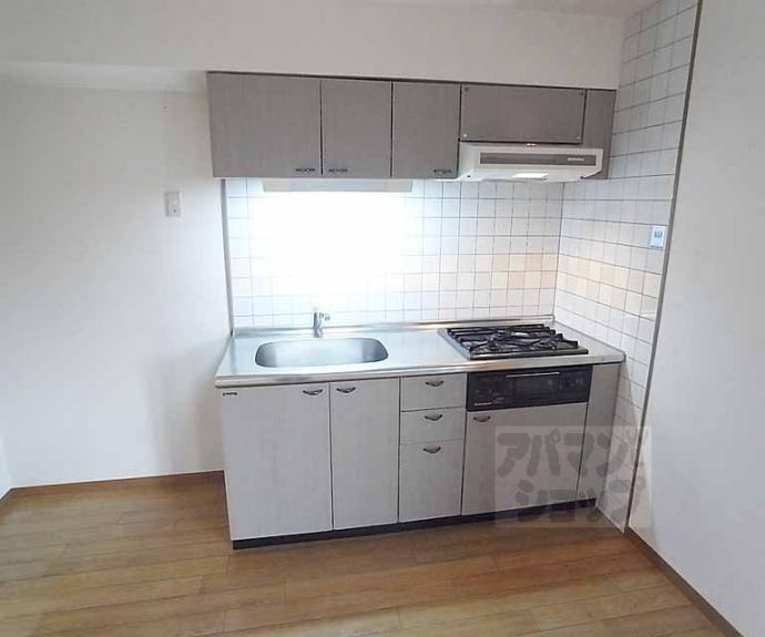 【ルミエール北大路】間取