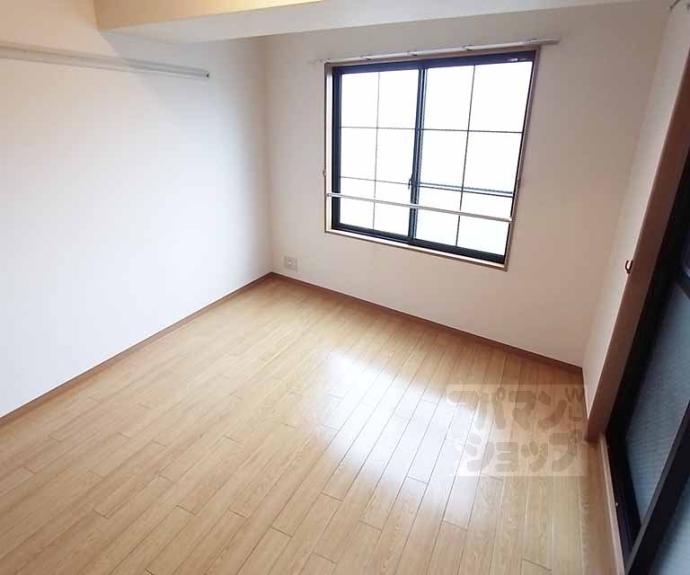 【ルミエール北大路】間取