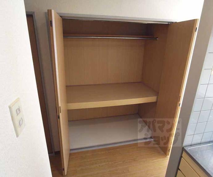 【シャインズフラッツ】間取