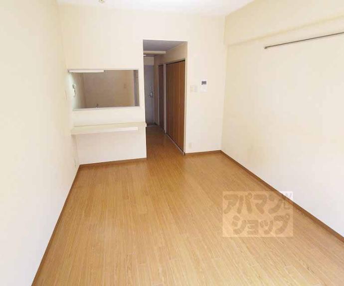 【シャインズフラッツ】間取