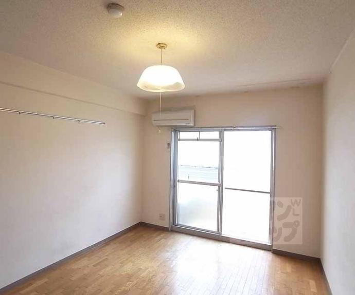 【シャインズフラッツ】間取