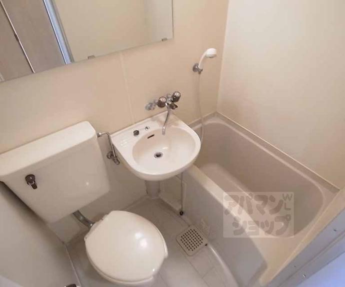 【シャインズフラッツ】間取