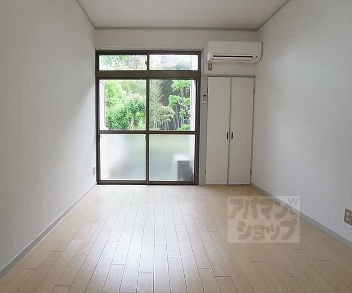 【ＵＰＰＥＲ　ＷＥＳＴＳＩＤＥ西賀茂】間取