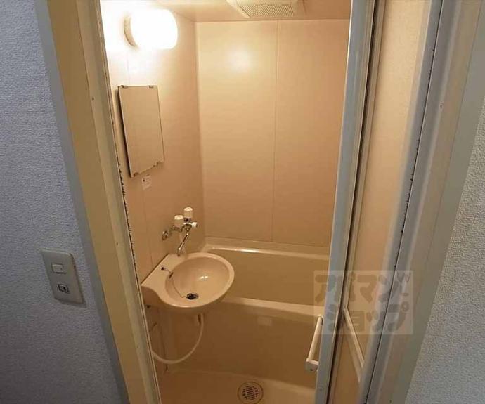 【ハウスセゾン鞍馬口】間取