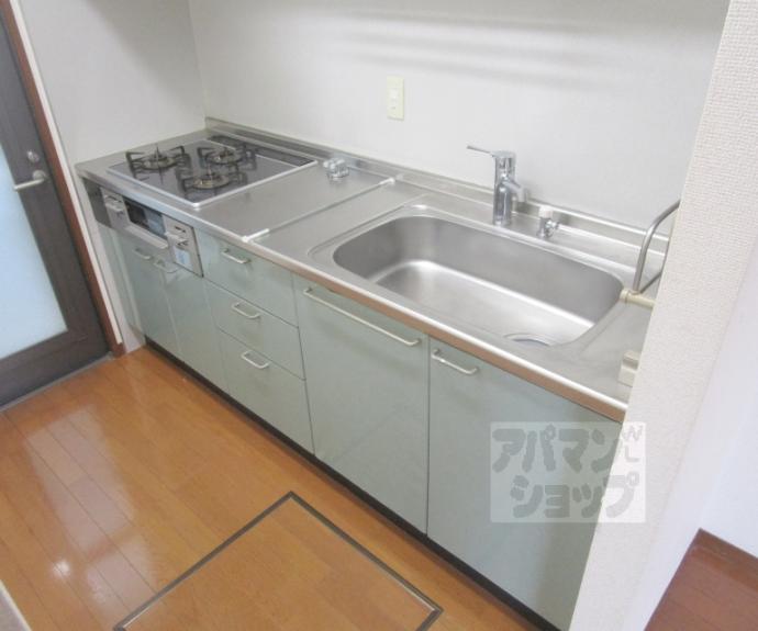 【シャーメゾン鞍馬口】間取