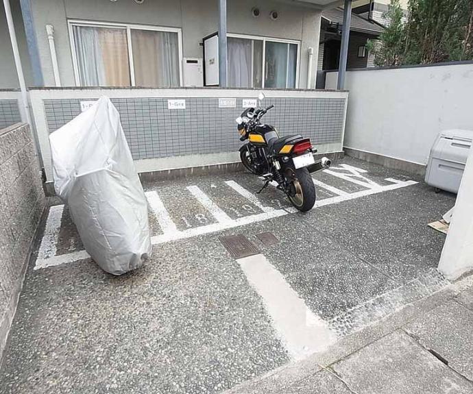 【シュール　西賀茂】間取