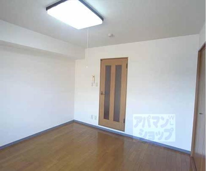 【ヴェルメゾン北大路】間取