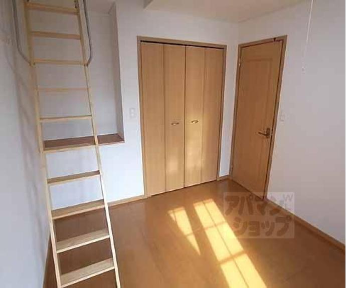 【レ　シャンブル　ドゥ　北山】間取