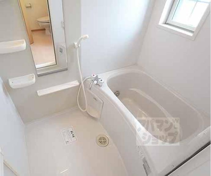 【レ　シャンブル　ドゥ　北山】間取