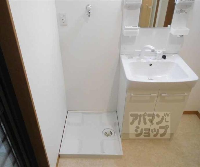 【南舟岡町貸家Ｂ】間取