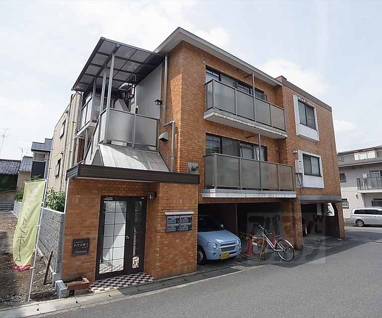 シャルマン衣笠金閣寺ハイツ