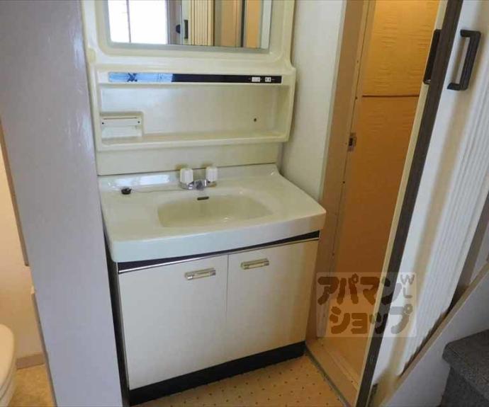 【シャルマン衣笠金閣寺ハイツ】間取