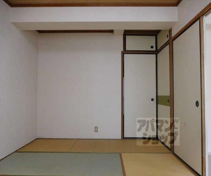 【シャルマン衣笠金閣寺ハイツ】間取