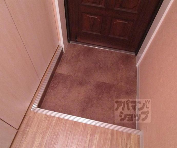 【シャルマン衣笠金閣寺ハイツ】間取