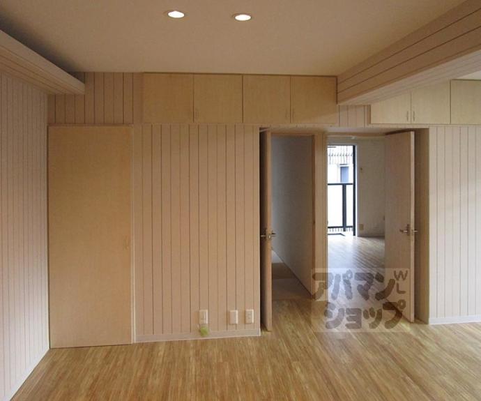 【シャルマン衣笠金閣寺ハイツ】間取