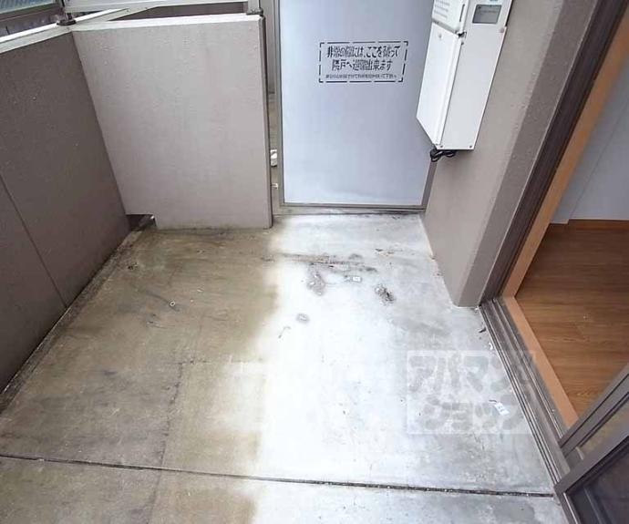 【作思以度　衣笠】間取