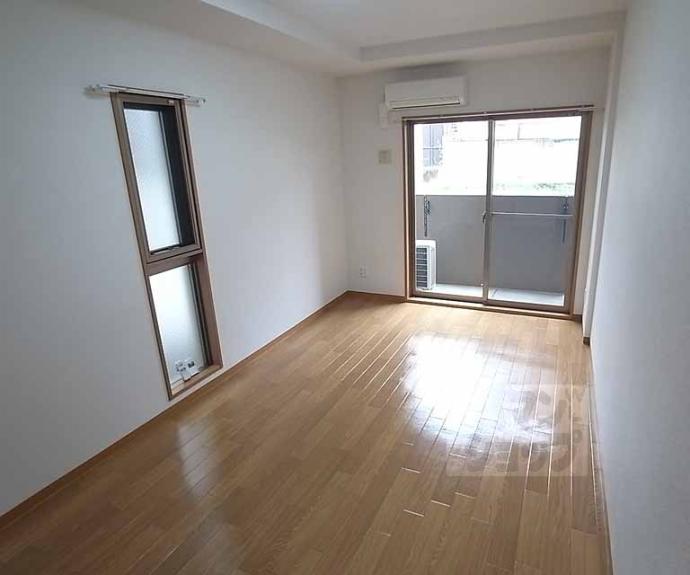 【作思以度　衣笠】間取