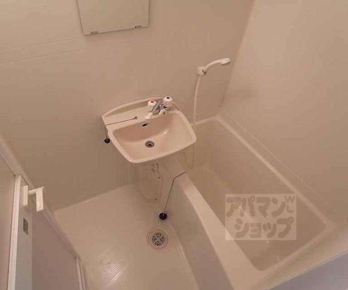 【作思以度　衣笠】間取