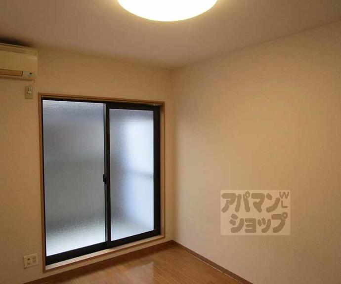 【ホワイエ泉堂町】間取