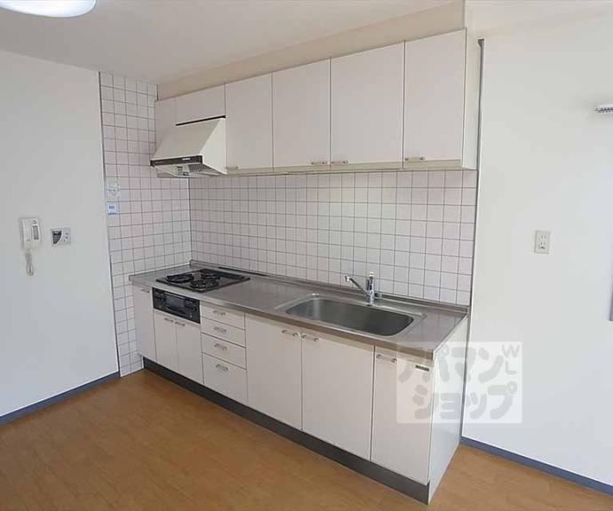 【ロイヤルコテージ尊上院】間取