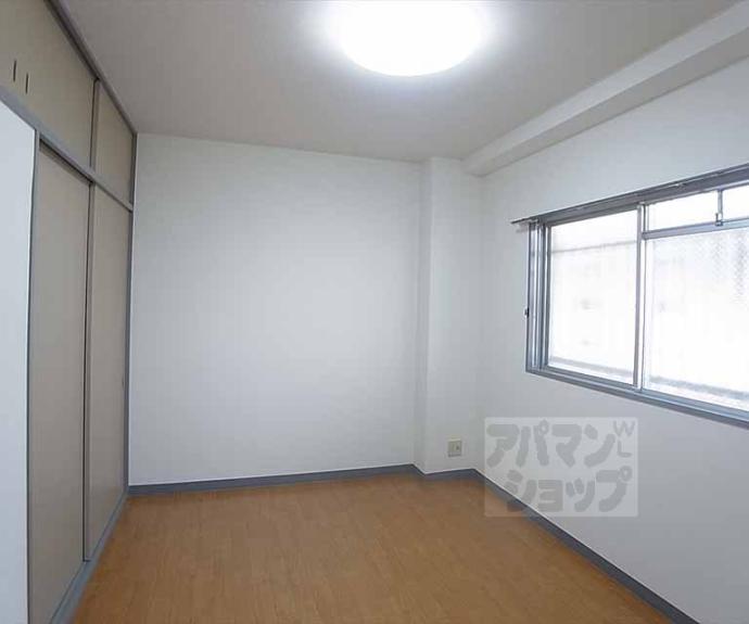 【ロイヤルコテージ尊上院】間取