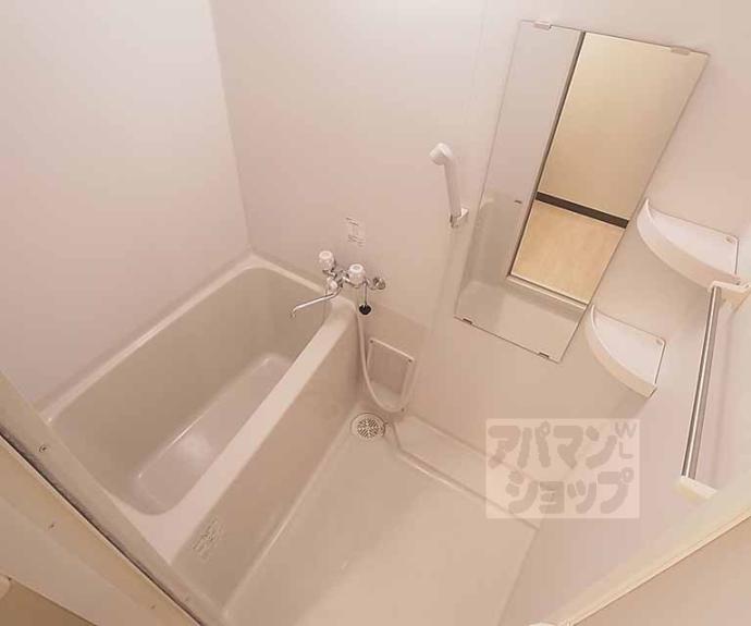 【ホワイトハイムＫＡＧＡＭＩＩＳＨＩ】間取