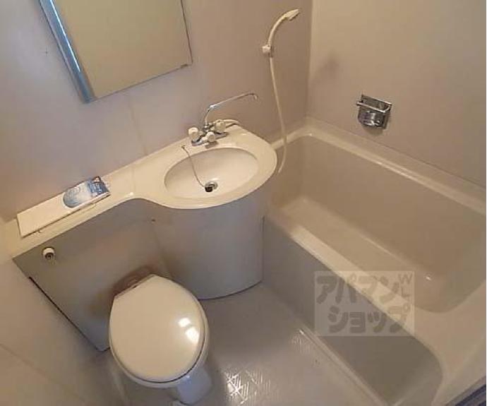 【メゾン・ド・千坂】間取