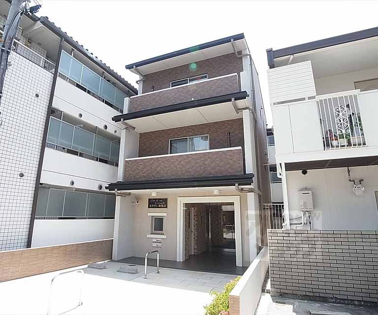 セラヴィ鞍馬口