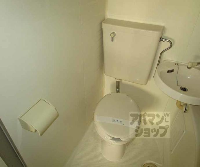 【クゥアトル京都Ⅱ】間取