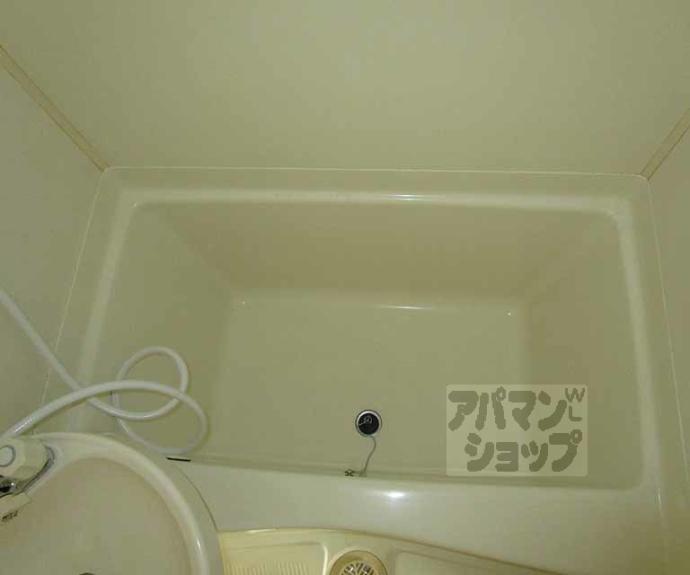 【クゥアトル京都Ⅱ】間取