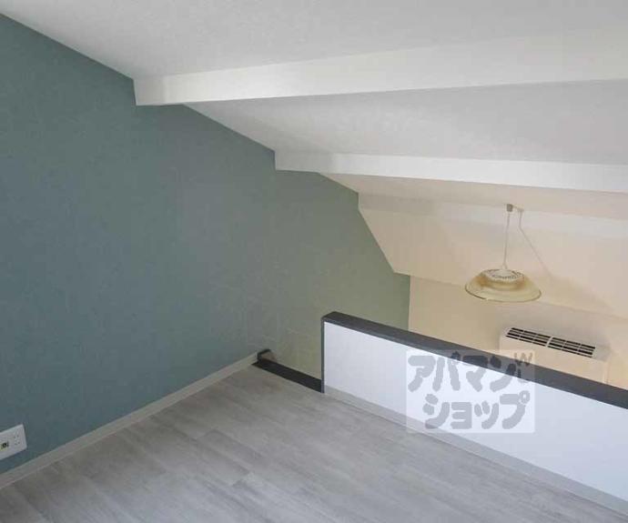 【クゥアトル京都Ⅱ】間取