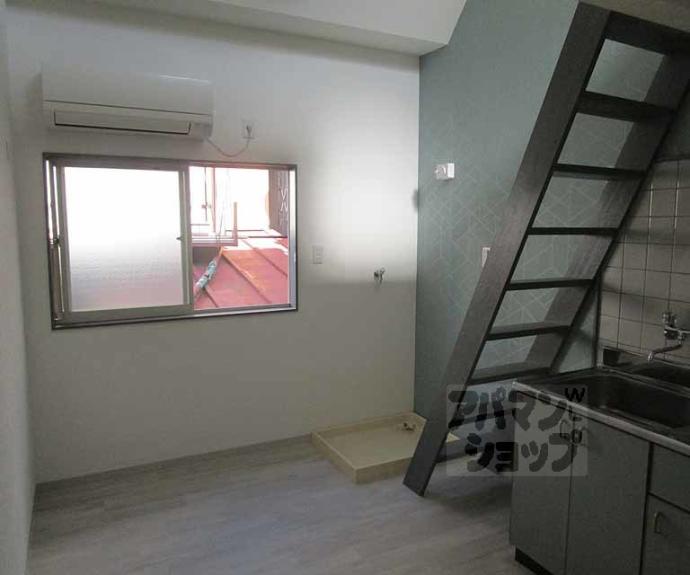 【クゥアトル京都Ⅱ】間取