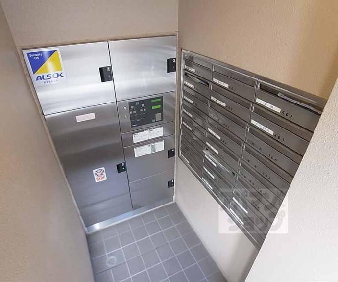 【イーグルコート衣笠廬山邸】間取