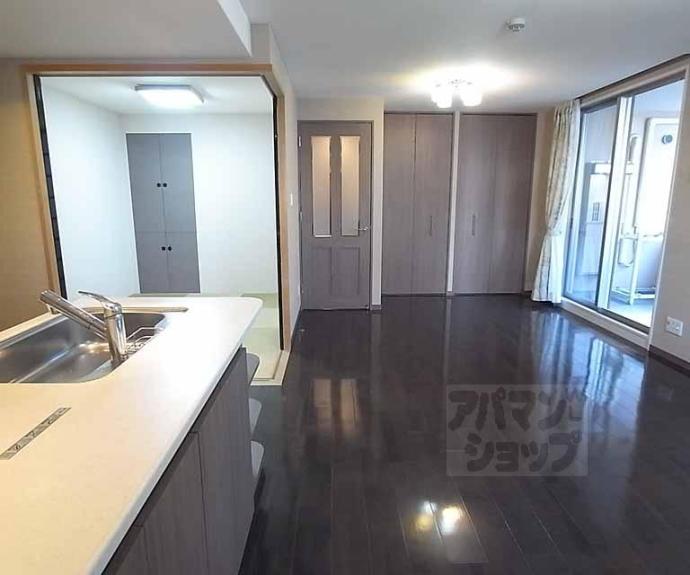 【イーグルコート衣笠廬山邸】間取